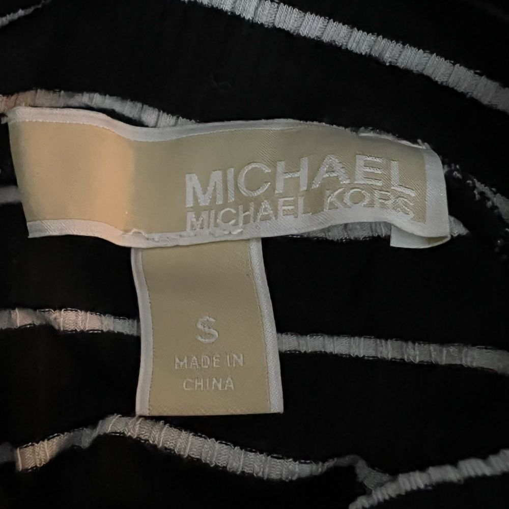 MICHAEL KORS turtle neck women’s size small - Picture 3 of 4